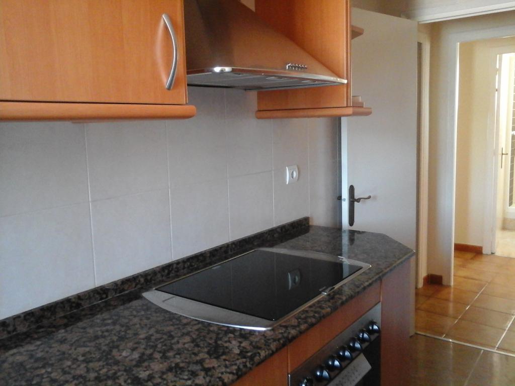 Apartament Atico Soleado L’Hospitalet de Llobregat Zewnętrze zdjęcie